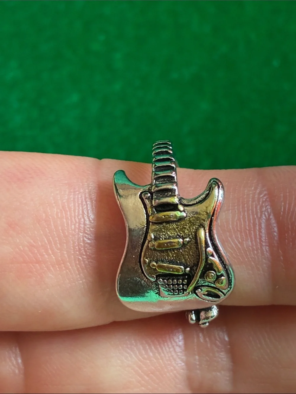 NEW Electric guitar ring in Silverton adjustable size unisex music lover gift OS